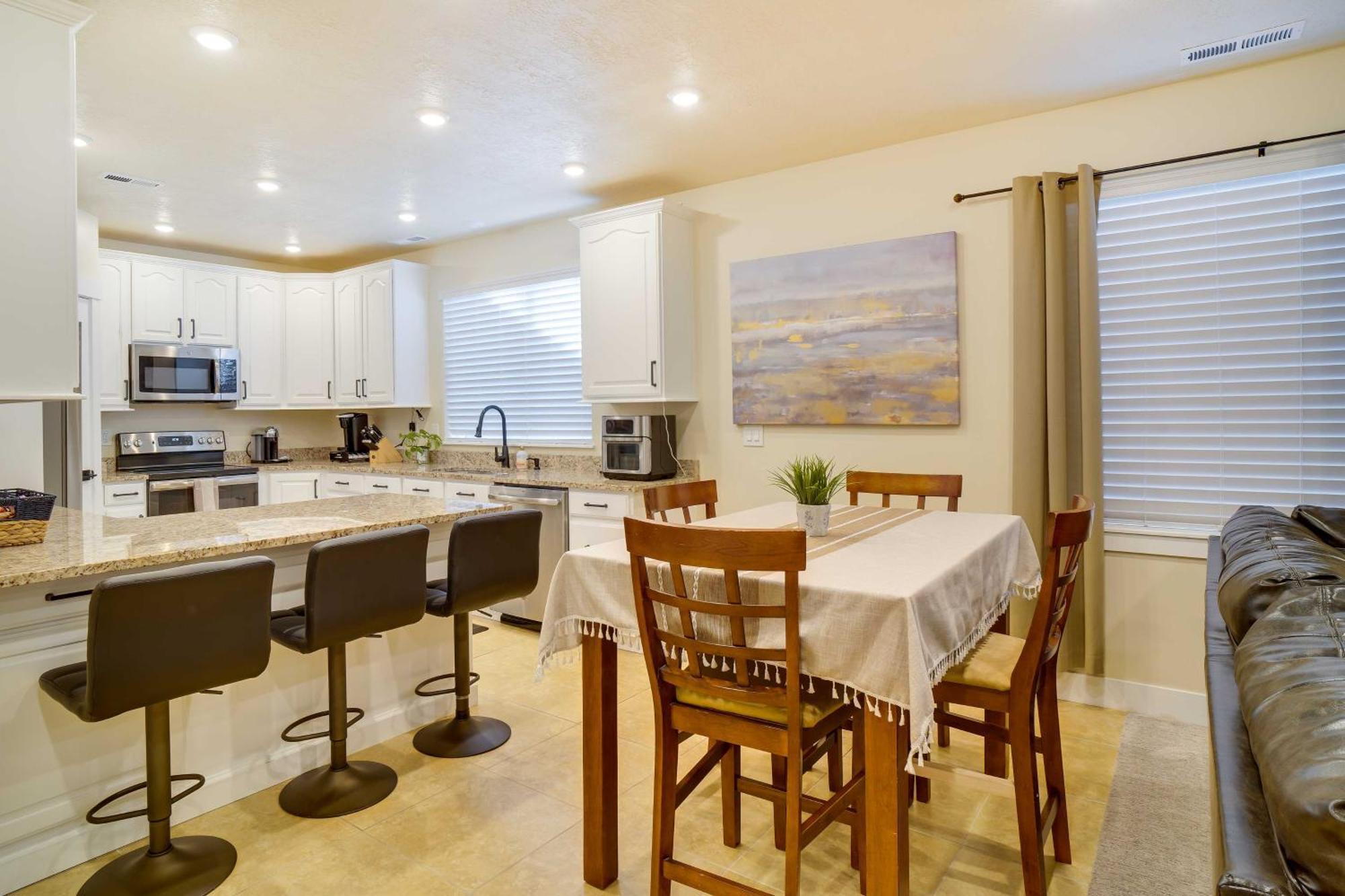 Contemporary Home With Grill Near Utah Lake! Saratoga Springs Buitenkant foto